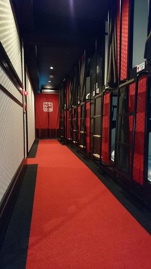 Capsule Hotel Hatagoya Tokyo Exterior photo